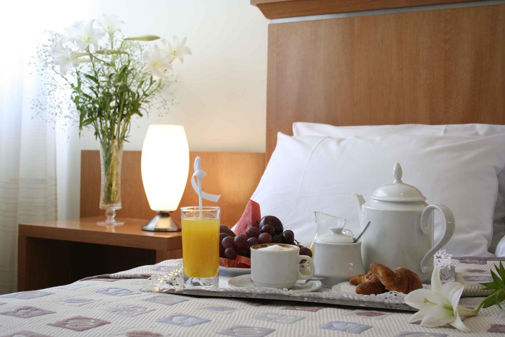 Ariston Hotel Rosario Bagian luar foto