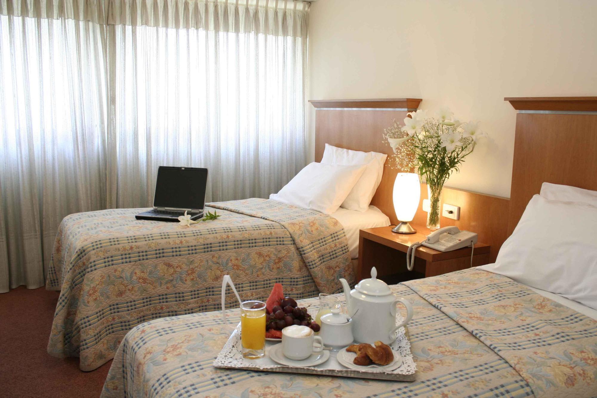 Ariston Hotel Rosario Bagian luar foto